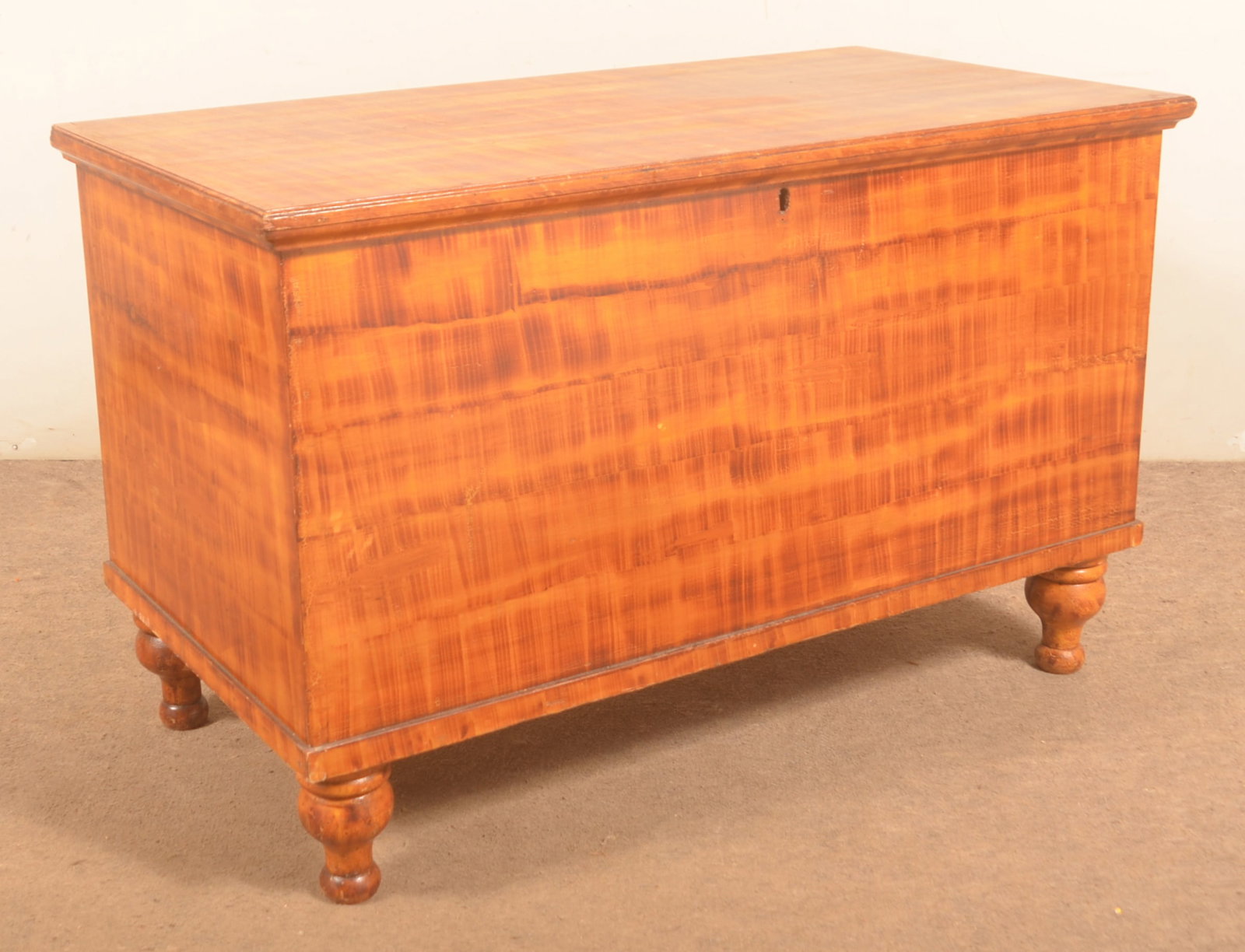 York County Turned Foot Comb-Painted Blanket Chest (1 of 7)