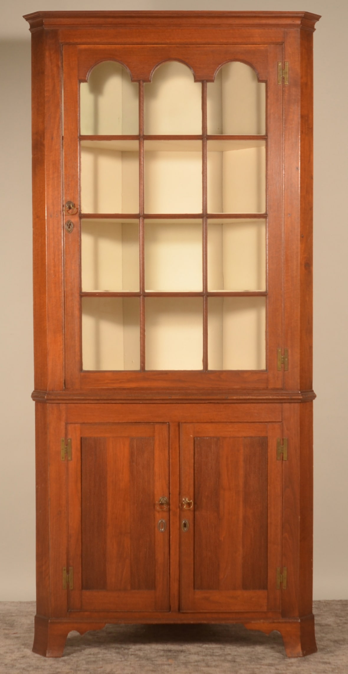 Early Walnut Chippendale 12-Light Corner Cupboard (1 of 5)