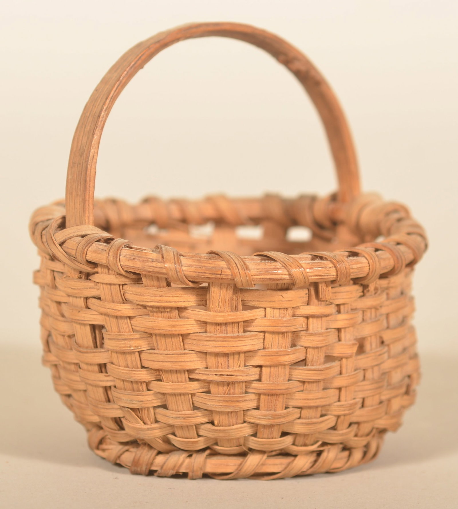 Splint Oak Miniature Egg Basket (1 of 5)