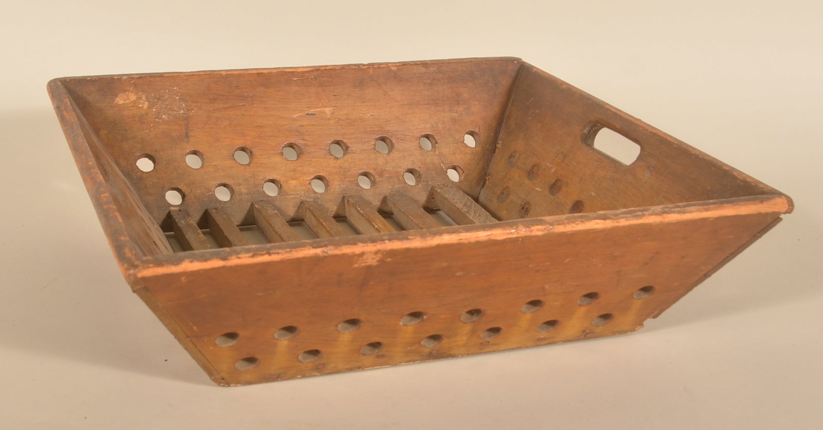 Unusual Antique Potato Scrub Basket (1 of 5)