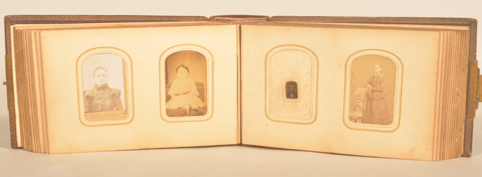 Large Civil War Period Allentown CDV Album (1 of 10)