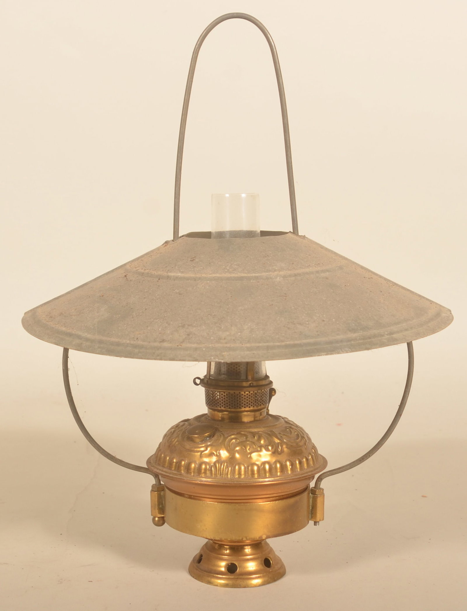 Sweet Brass "The Daylight" Small Hanging Oil Lamp (1 of 4)