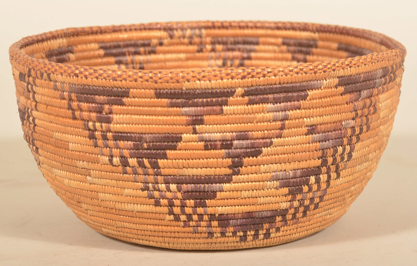 Excellent Moapu Paiute SW United States Basket (1 of 5)