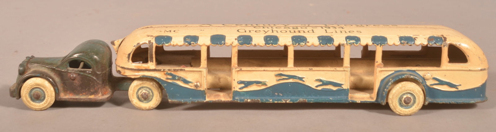 1934 Arcade GMC Century of Progress Cast Iron Bus (1 of 6)