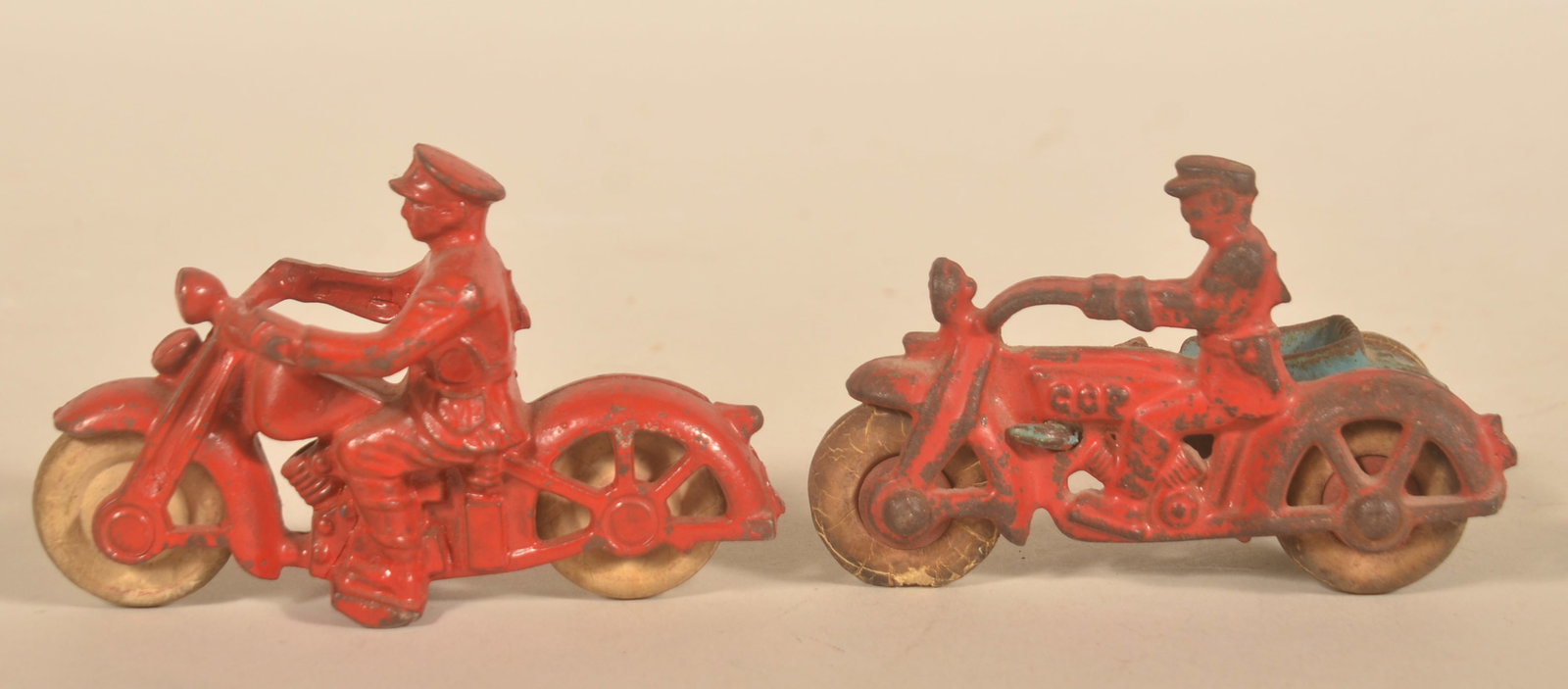 2 Hubley Cast Iron Motorcycle Toys (1 of 6)