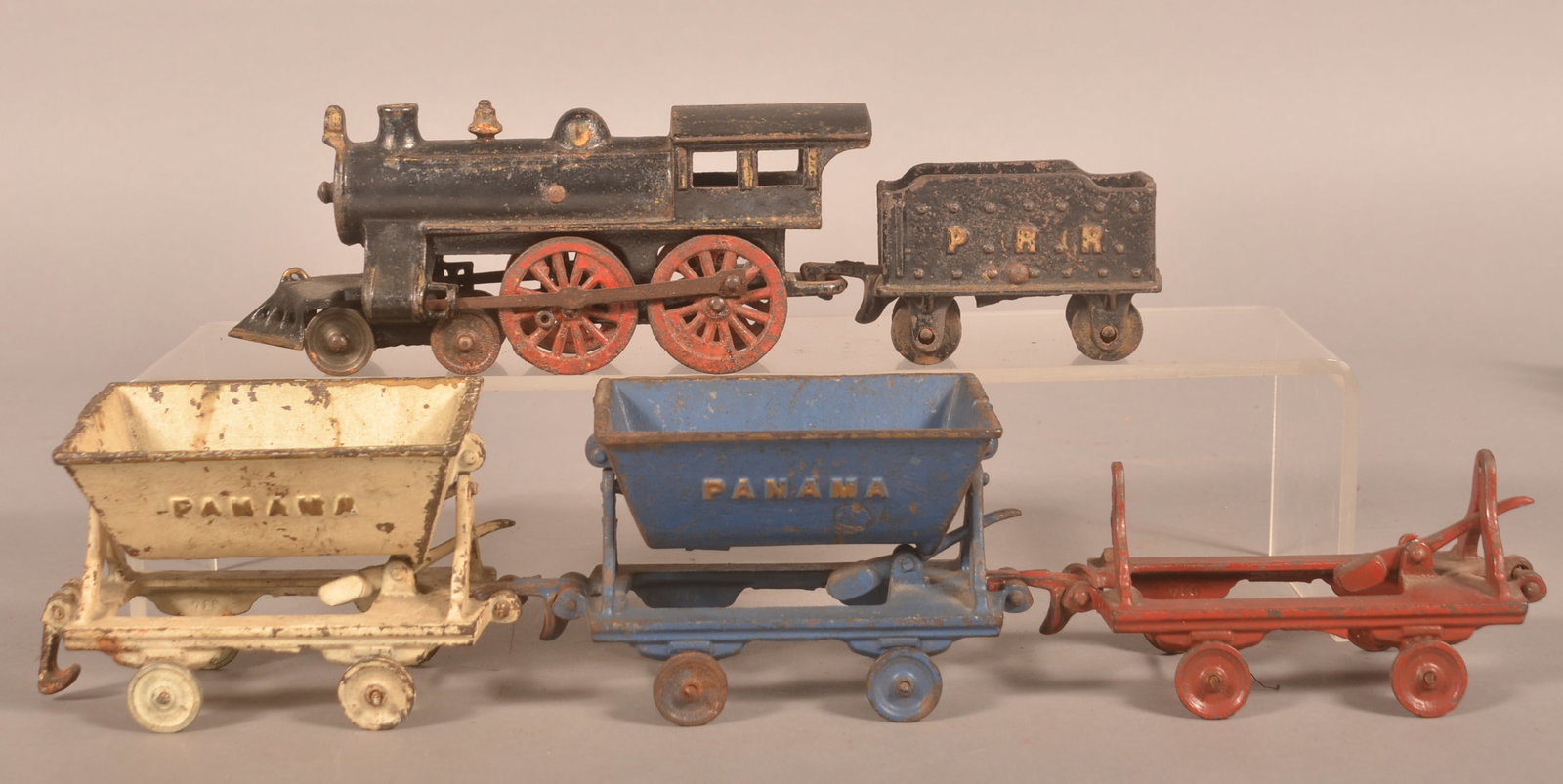 Antique Cast Iron Pennsylvania Railroad Train (1 of 10)