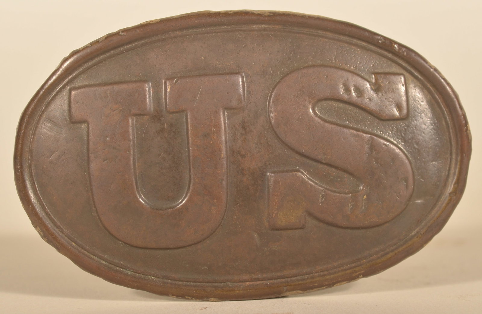 Gettysburg M1839 US Civil War Marked Belt Plate: Lightly marked "W.H. (Smith) Brooklyn" on reverse along with soldier's carved initials "J O". Plate with rich chocolate brown patina. Recovered from the Gettysburg Battlefield. Comes with LOA from The