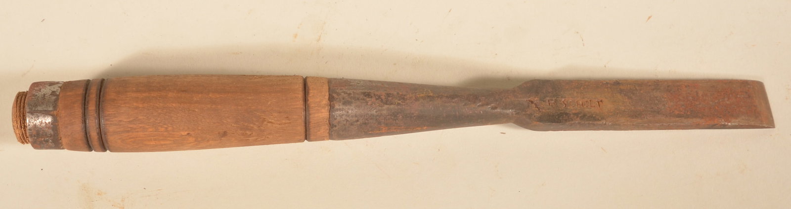 Rare Signed H. Schilt Berks County, PA Chisel: Rare chisel with clear strike on the blade "H. Schilt". Early to mid-19th-century. 15"L