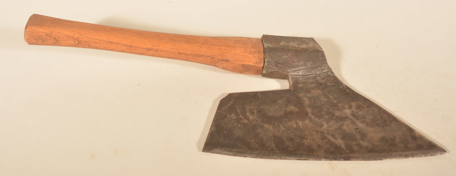 Signed German Goosewing Axe: Blade stamped "Selsuss". Nice form. 25"L