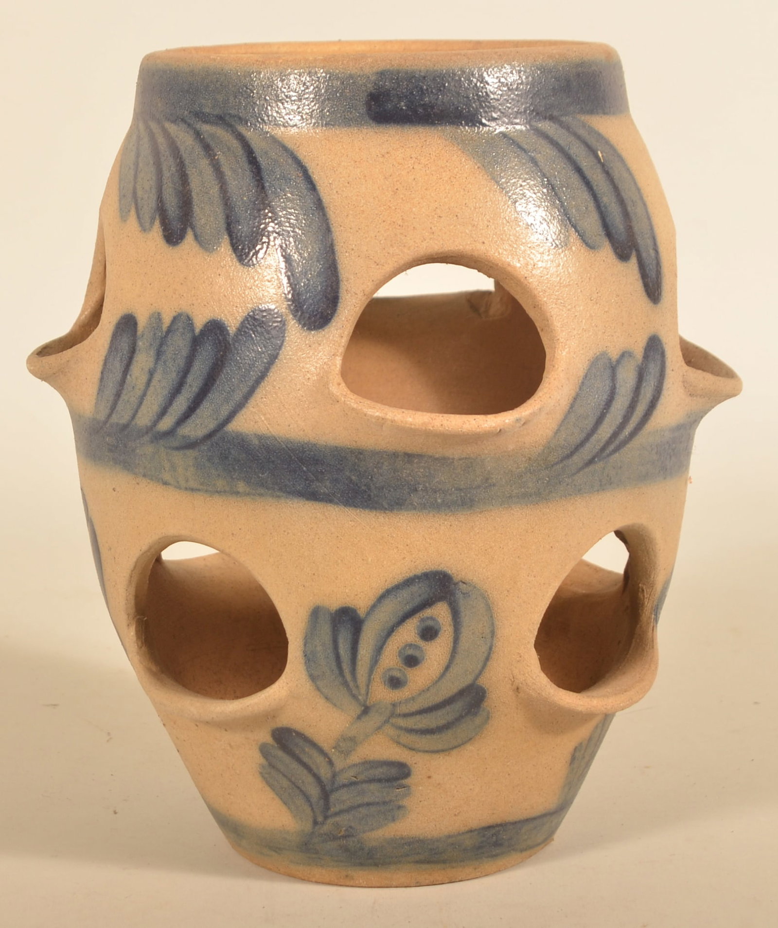 Unusual Blue-Decorated Roseville Strawberry Pot (1 of 4)