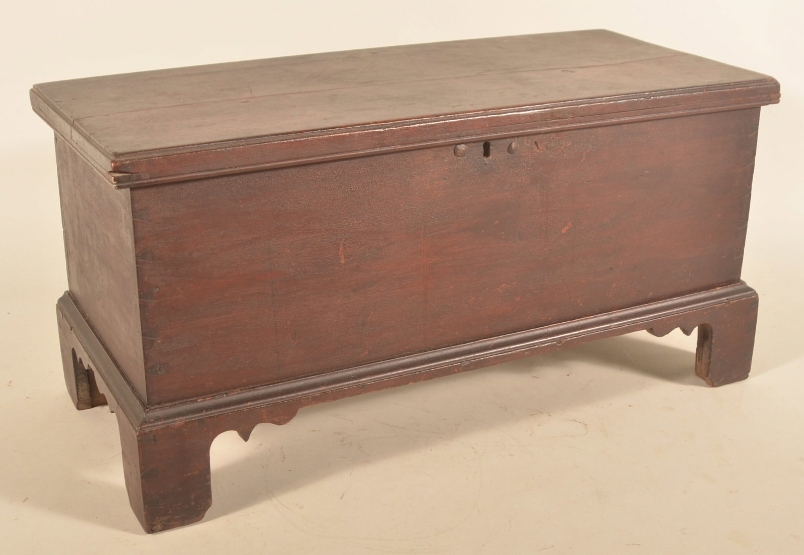 Berks County Child's Hepplewhite Blanket Chest (1 of 7)