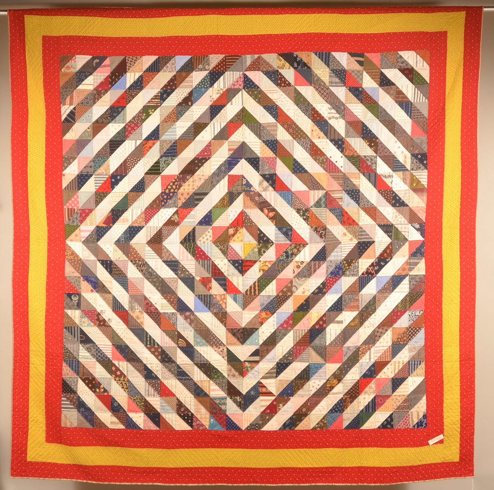 Excellent Thousand Patch Pattern Antique Quilt (1 of 4)