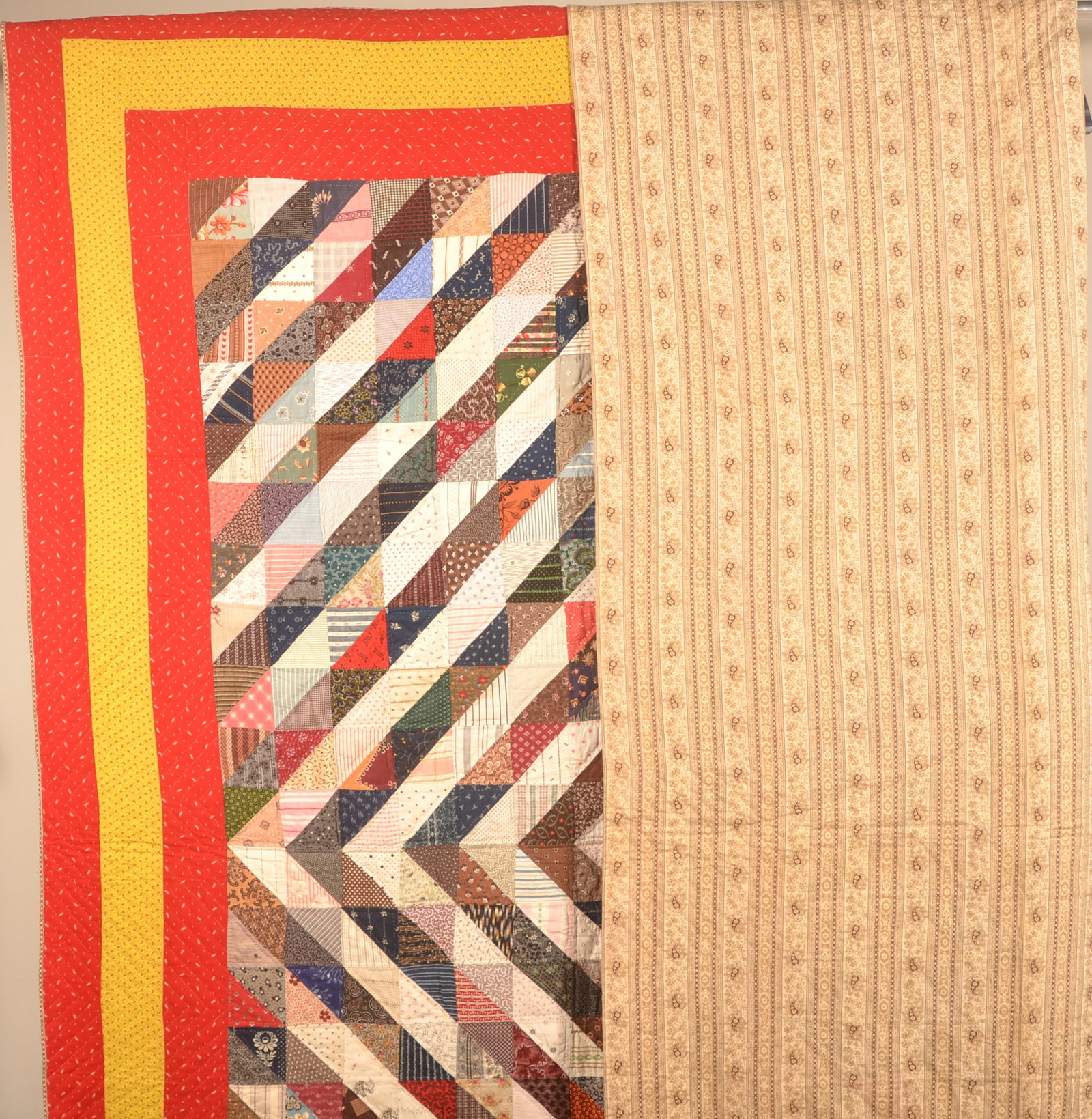 Excellent Thousand Patch Pattern Antique Quilt - 4