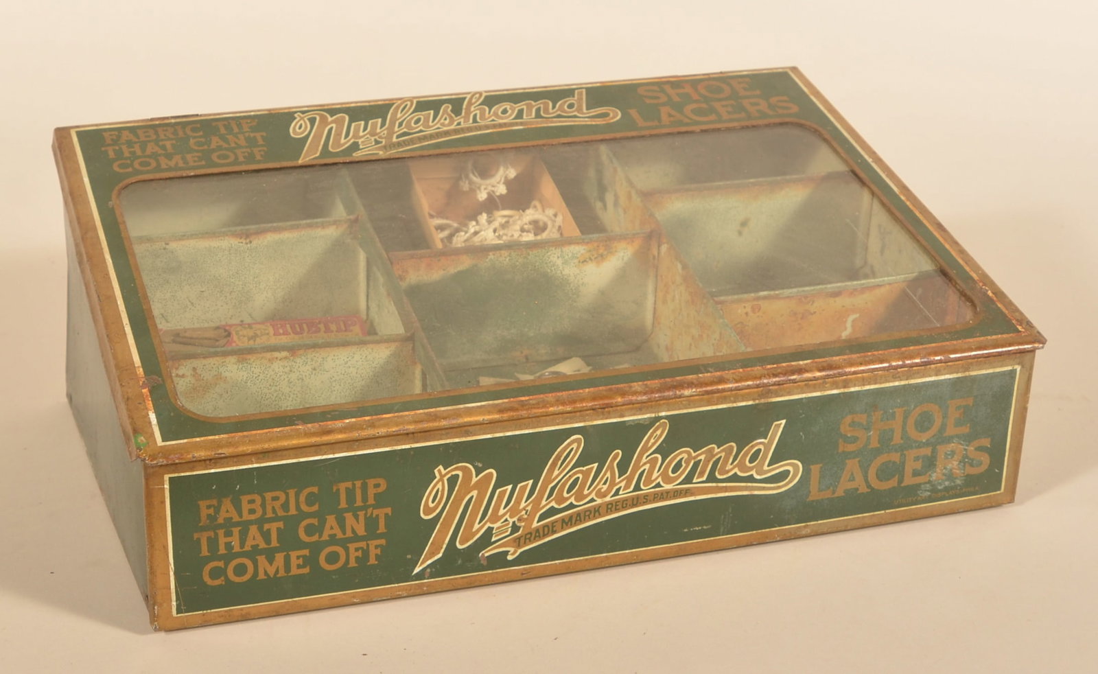 Nufashond Shoe Lacers Tin & Glass Shoe Display (1 of 5)