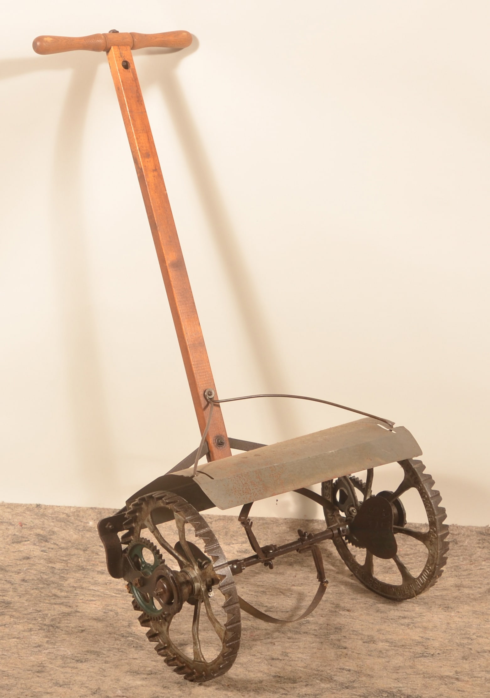 Allcut Model Autosickle Co. Mechanical Mower (1 of 6)