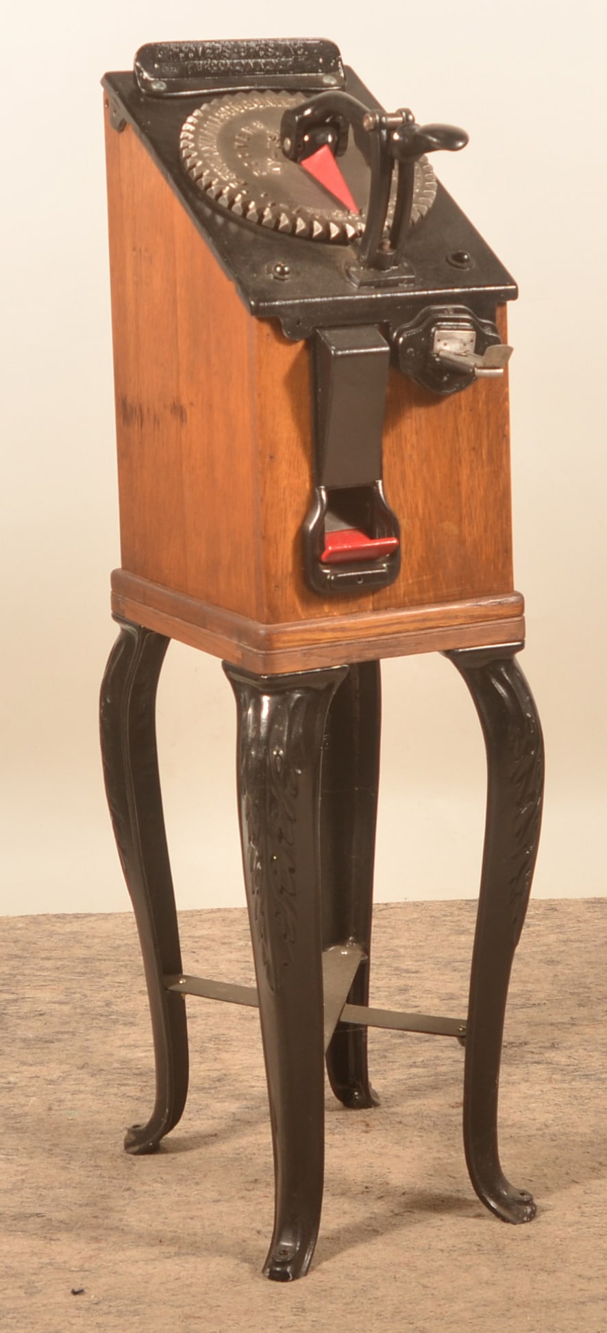 Roovers Bros. Coin-Op Plate Embossing Machine (1 of 7)