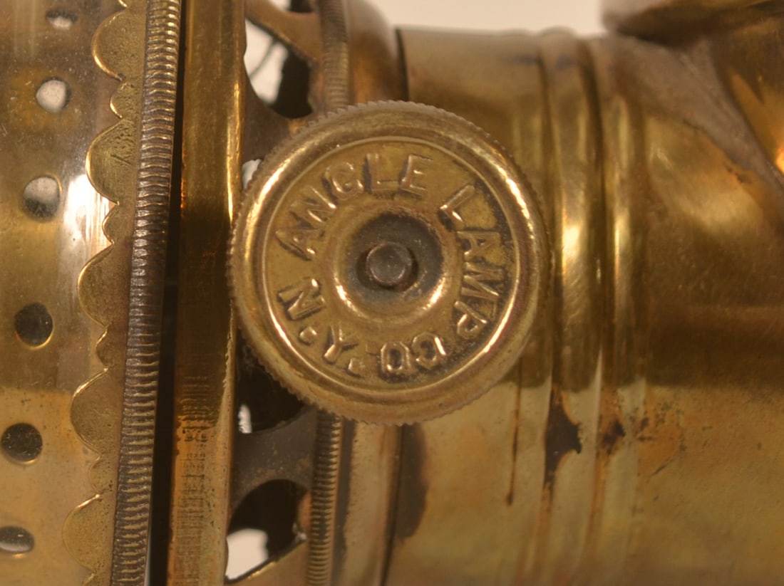 Brass Single-Arm Angle Lamp - 2