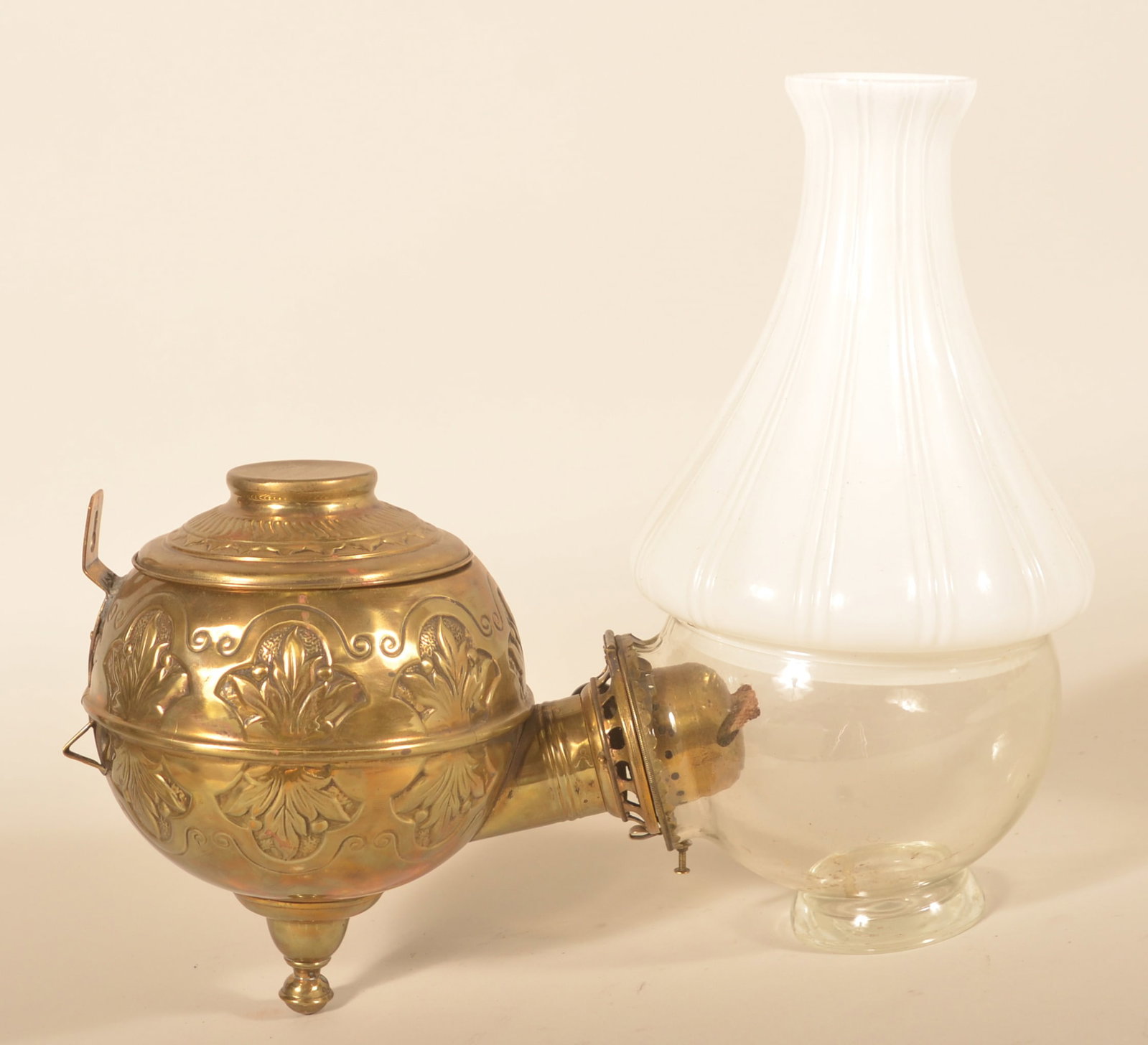Brass Single-Arm Angle Lamp - 3