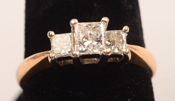 14 KT 4.2 GRAMS SIZE 7 DIAMOND RING 1 CT TW I CLARITY: 14 KT 4.2 GRAMS SIZE 7 DIAMOND RING 1 CT TW I CLARITY G/H COLOR