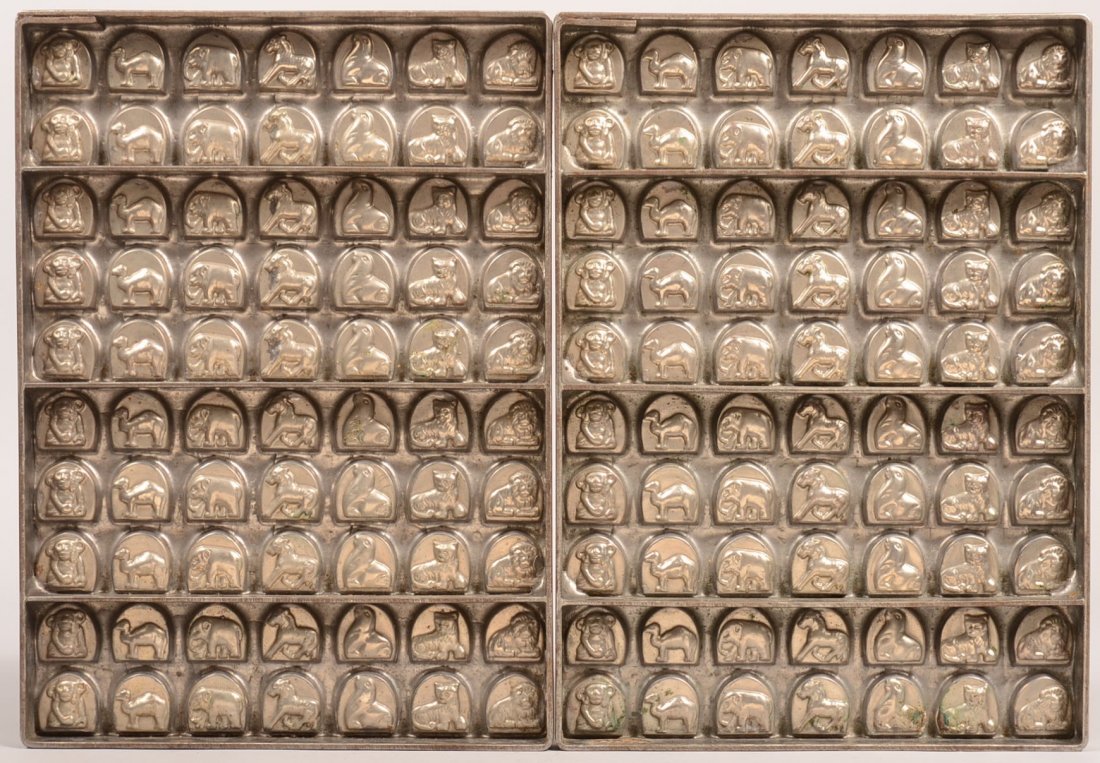 338. Pair of Animal of Nook's Ark Chocolate Plaque: 338. Pair of Animal of Nook's Ark Chocolate Plaque Molds having monkeys, camels, seals and etc. 13-3/4" x 10"Condition: Good.