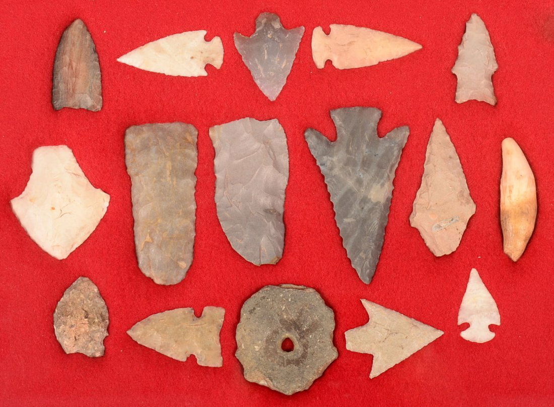 16 various artifacts - flint points, tooth, drilled: 16 various artifacts - flint points, tooth, drilled pottery disc etc. - displayed in a custom made wood and glass display case