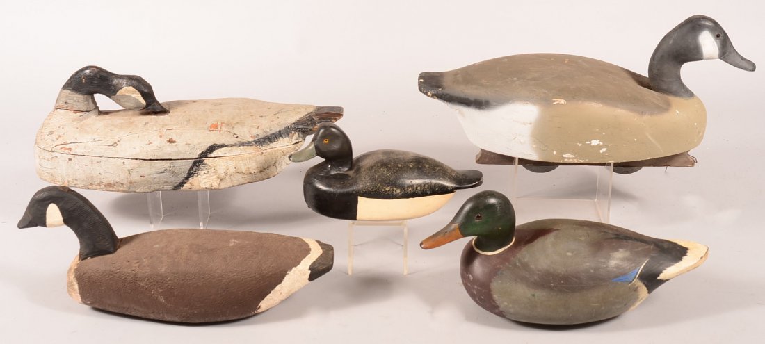 Decoy lot of (5): a very good "Murray" marked Canada: Decoy lot of (5): a very good "Murray" marked Canada goose, a Canada goose preener, a Brant, a NJ carved Bluebill, and a Terry McNulty, NJ Mallard (cracked back, otherwise fine). Condition: fair to ve