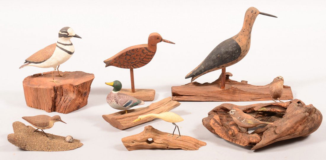 Decoy lot of (7) mini carved birds including "Albert: Decoy lot of (7) mini carved birds including "Albert Applegate, NJ". Condition: very good to excellent