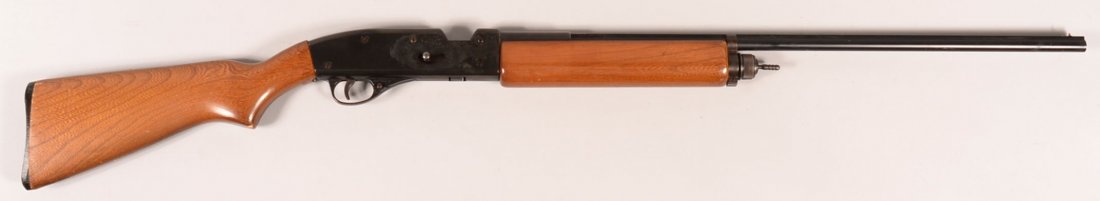 Scarce Crosman Trap Master 1100 Co2 powered shotgun: Scarce Crosman Trap Master 1100 Co2 powered shotgun having wood stocks. Only made from 1968 to 1971. Condition: fine with a few handling marks but the finish is deteriorating on the right side of the 