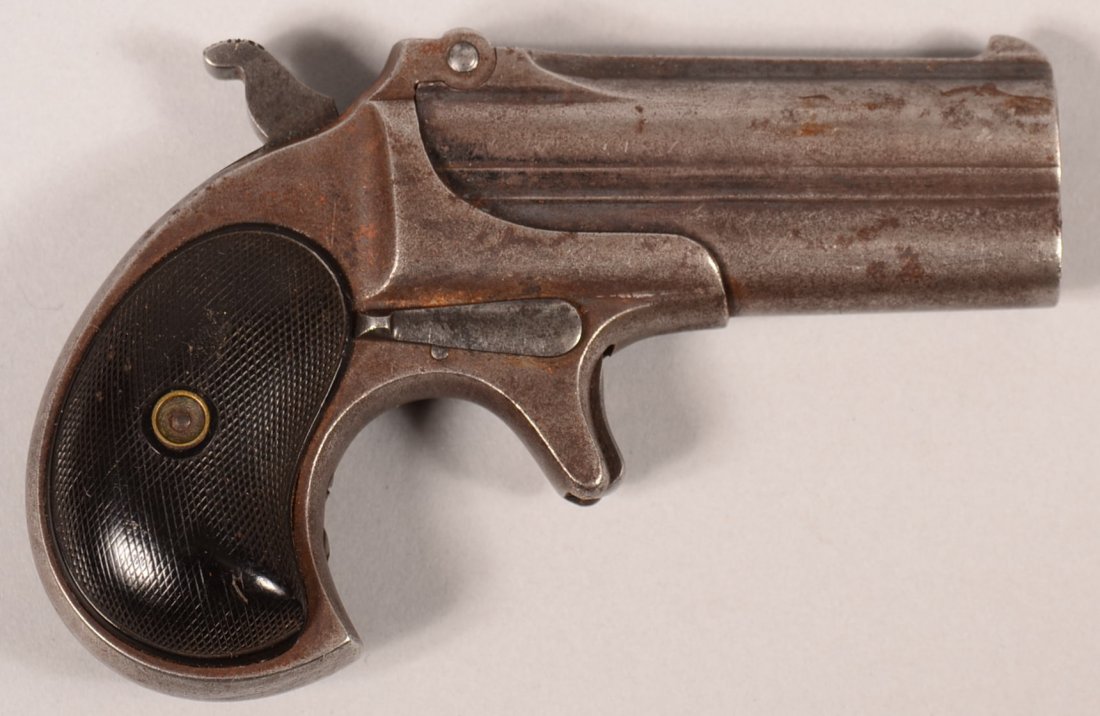 Remington Double Derringer model No.3 having a blued 41: Remington Double Derringer model No.3 having a blued 41 rimfire 3" barrel marked REMINGTON ARMS COMPANY, ILION NEW YORK, serial number 854, matching barrel. Condition: good with smooth gray patina ove