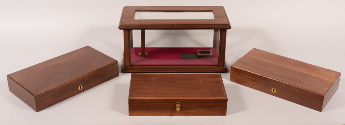 Lot of (4) wood pistol cases, (1) having glass for: Lot of (4) wood pistol cases, (1) having glass for display. Condition: very good.