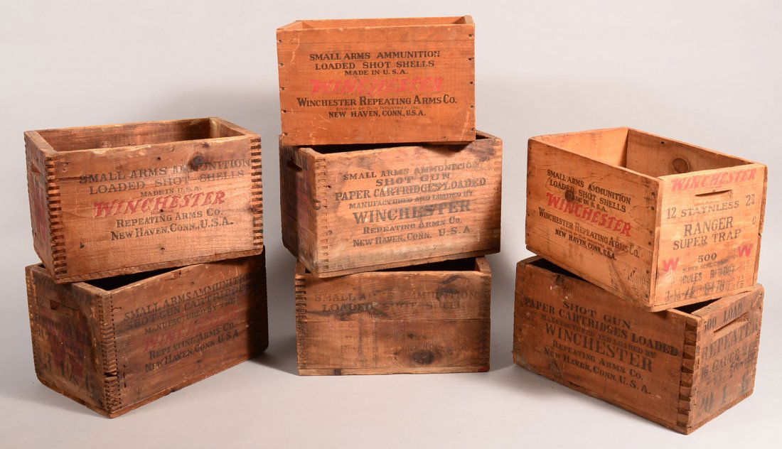 Lot of (7) Winchester wood ammo boxes: (1) dovetailed;: Lot of (7) Winchester wood ammo boxes: (1) dovetailed; (4) finger joint; (2) nailed. Condition: good.