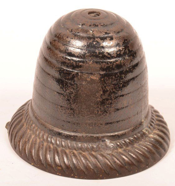 Cast Iron Bee Skep String Holder. (1 of 3)