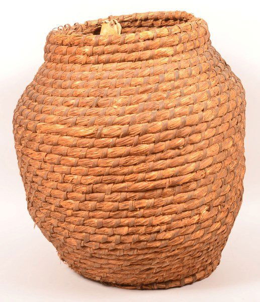 Large 19th Century Rye Straw Coil Basket. (1 of 3)