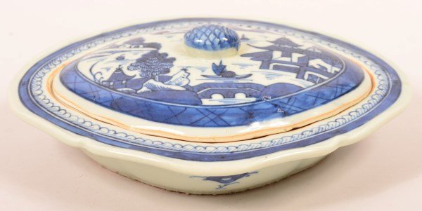 Canton Oriental Porcelain Vegetable Dish (1 of 3)