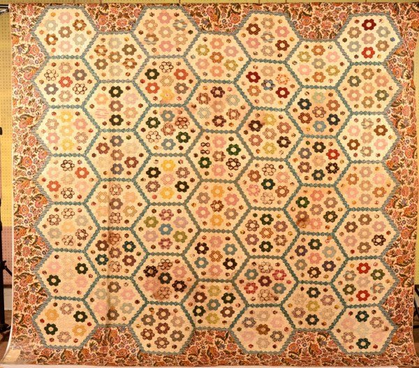 PA Floral & Geometric Quilt with Chintz Border. (1 of 9)