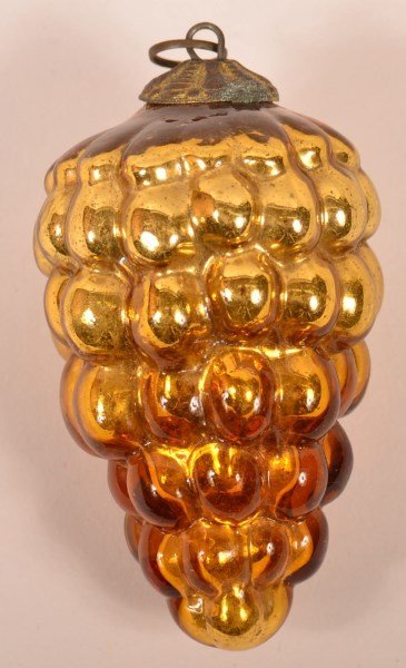 Gold Cluster of Grapes German Kugel. (1 of 3)