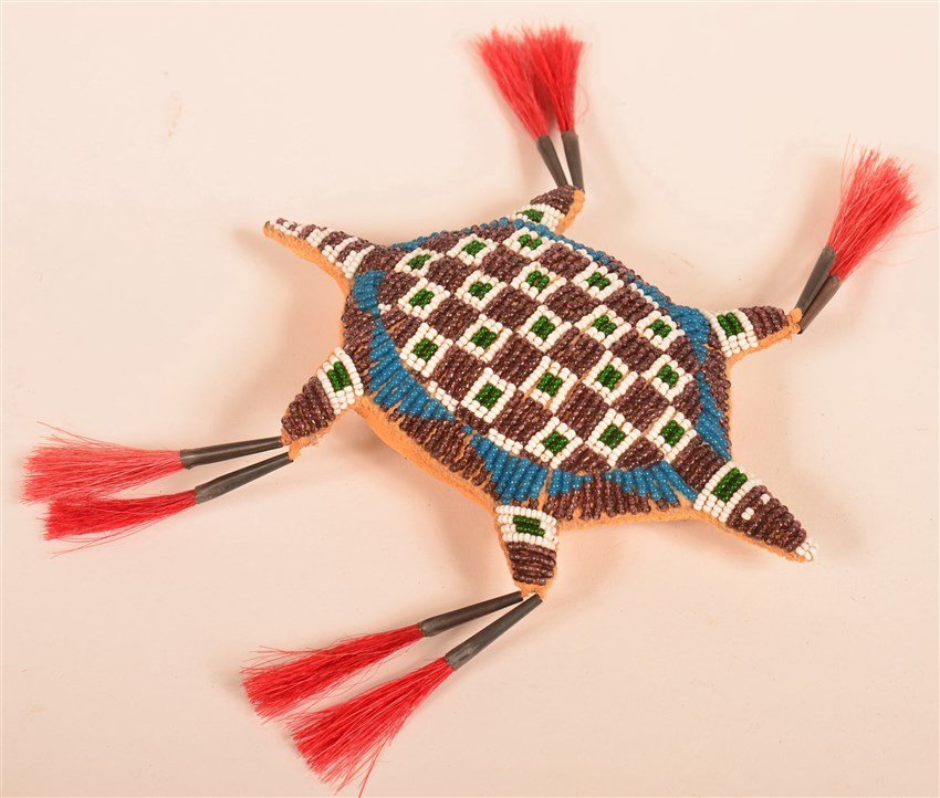 Beaded Turtle Amulet (1 of 3)
