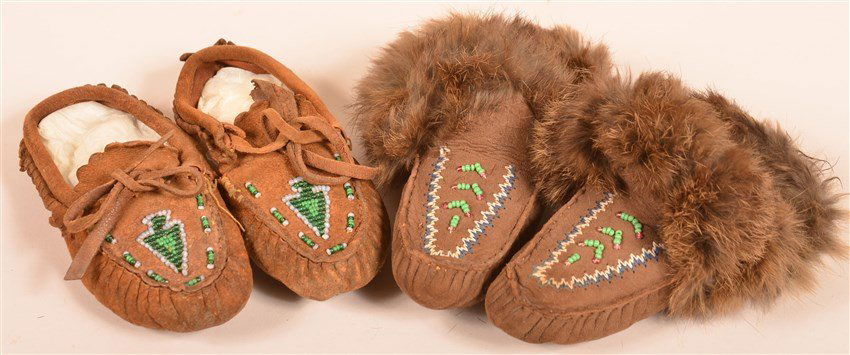 2 Pair of Vintage Childs Moccasins (1 of 2)