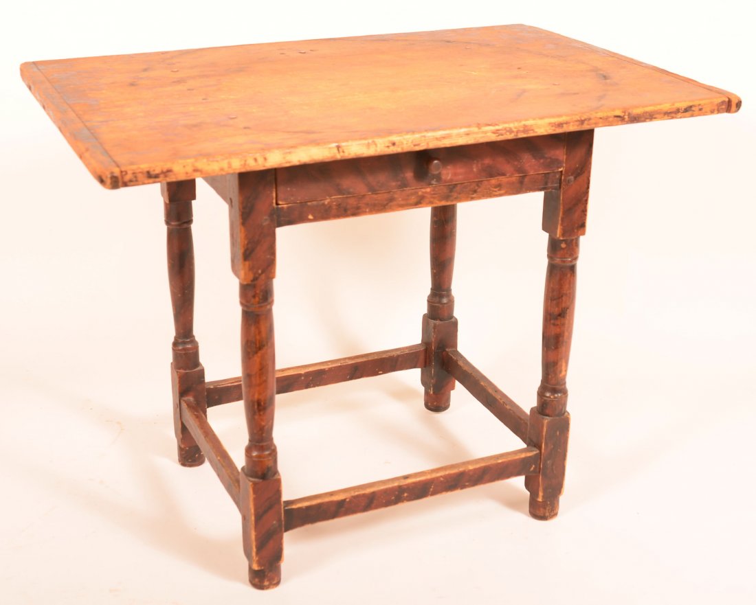 Softwood Child's Stretcher Base Table. (1 of 4)