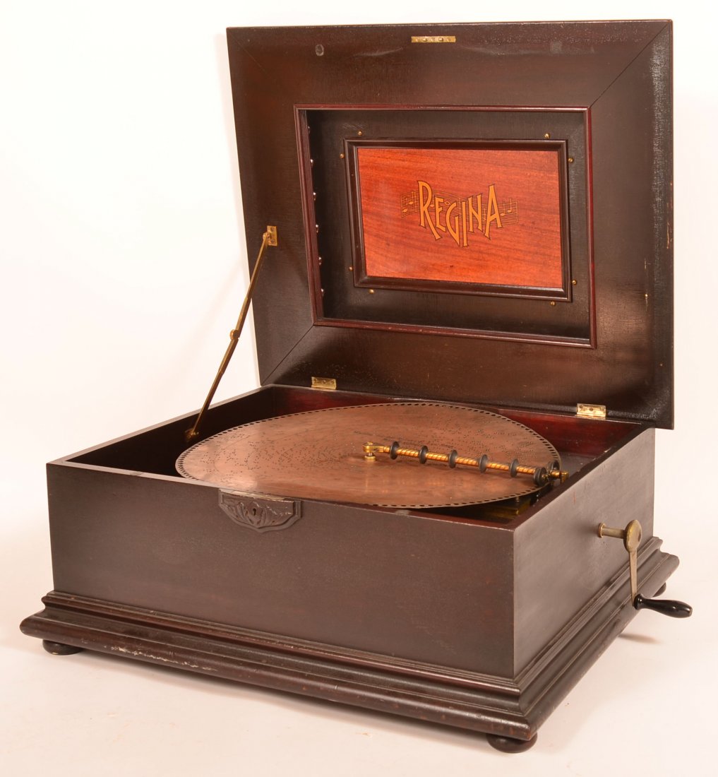 Regina Mahog. Table Top Disc Player Music Box. (1 of 5)