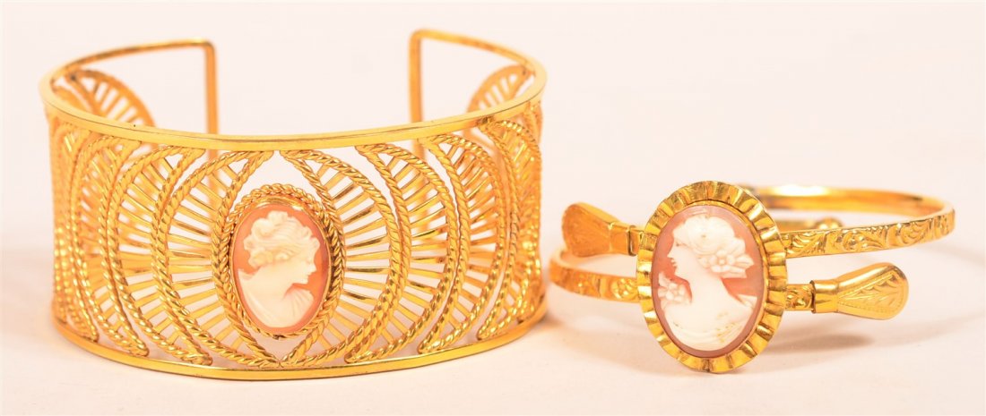 Two Vintage Costume Shell Cameo Bracelets. (1 of 2)