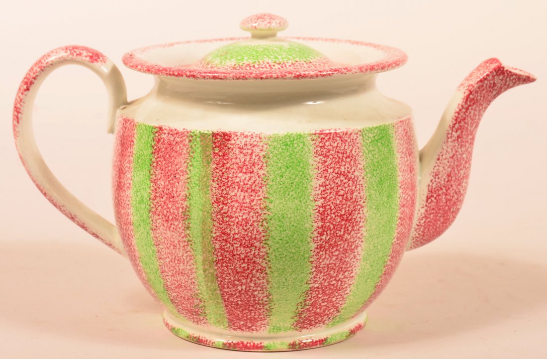 Red and Green Rainbow Spatter Teapot. (1 of 3)