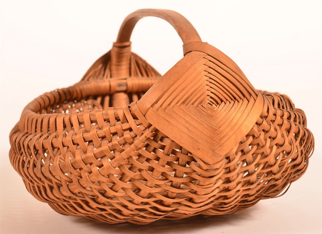 Woven Splint Egg Basket. (1 of 3)
