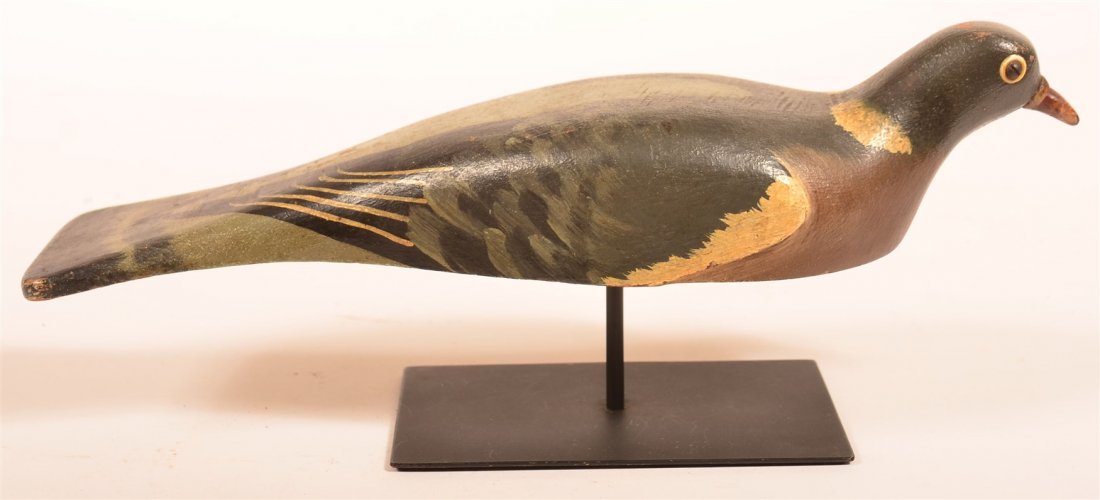 Vintage Patented Painted Wood Pigeon Decoy. (1 of 3)