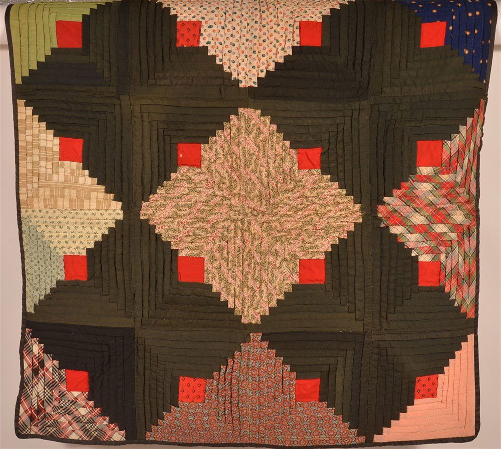 Antique Geometric Pattern Crib Quilt. (1 of 4)
