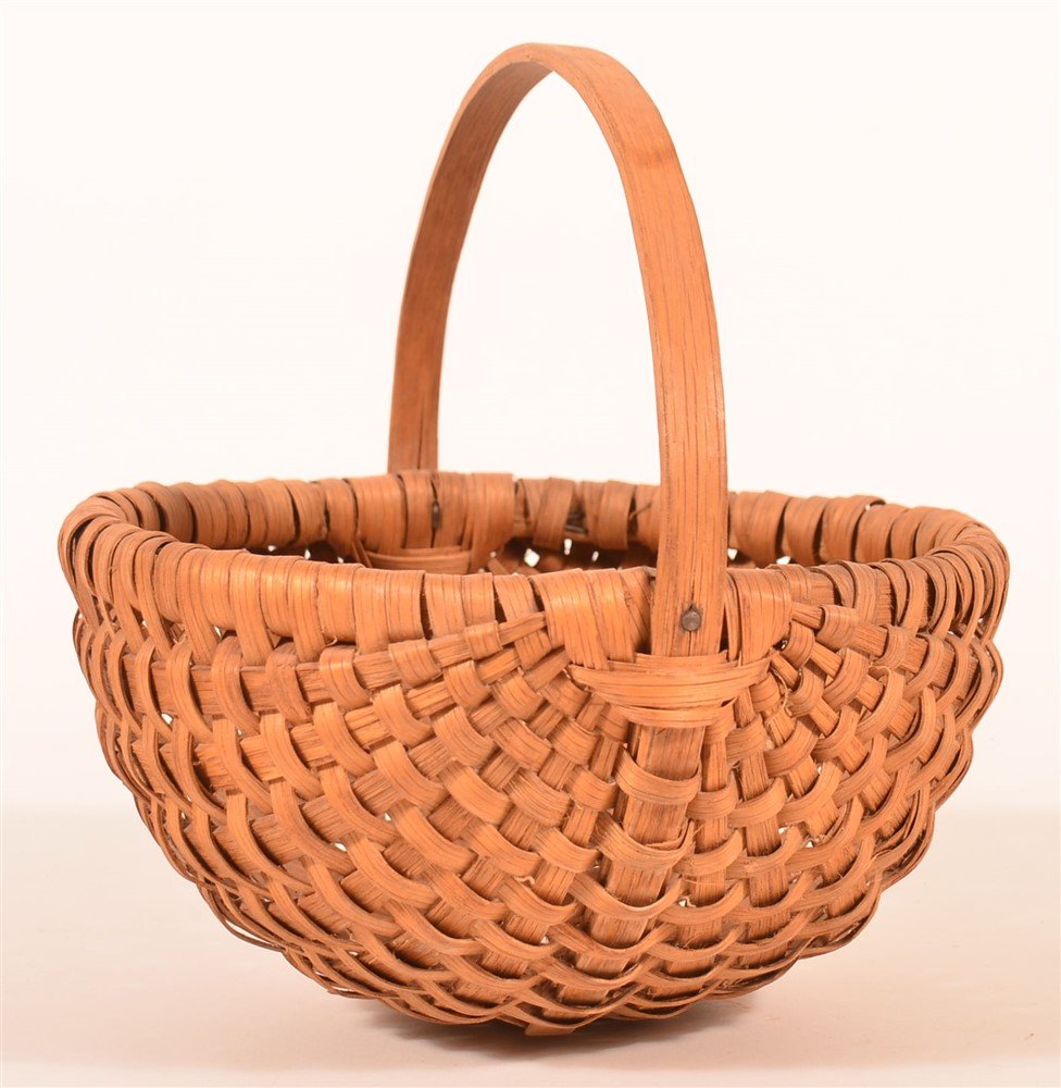 Woven Oak Splint Circular Form Egg Basket. (1 of 3)