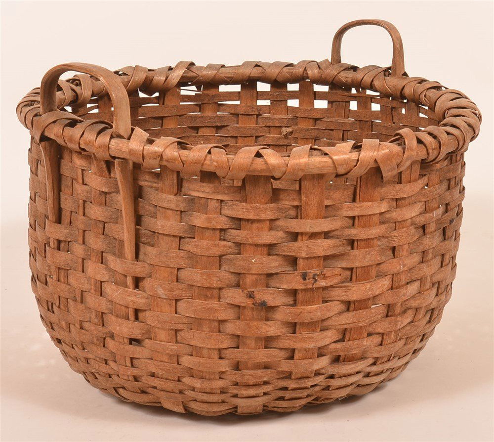 Antique Woven Oak Splint Circular Field Basket. (1 of 4)