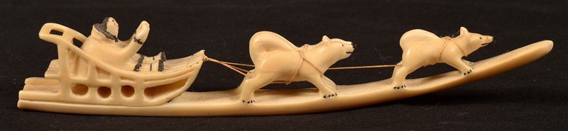 Vintage Eskimo Walrus Ivory Carving. (1 of 3)