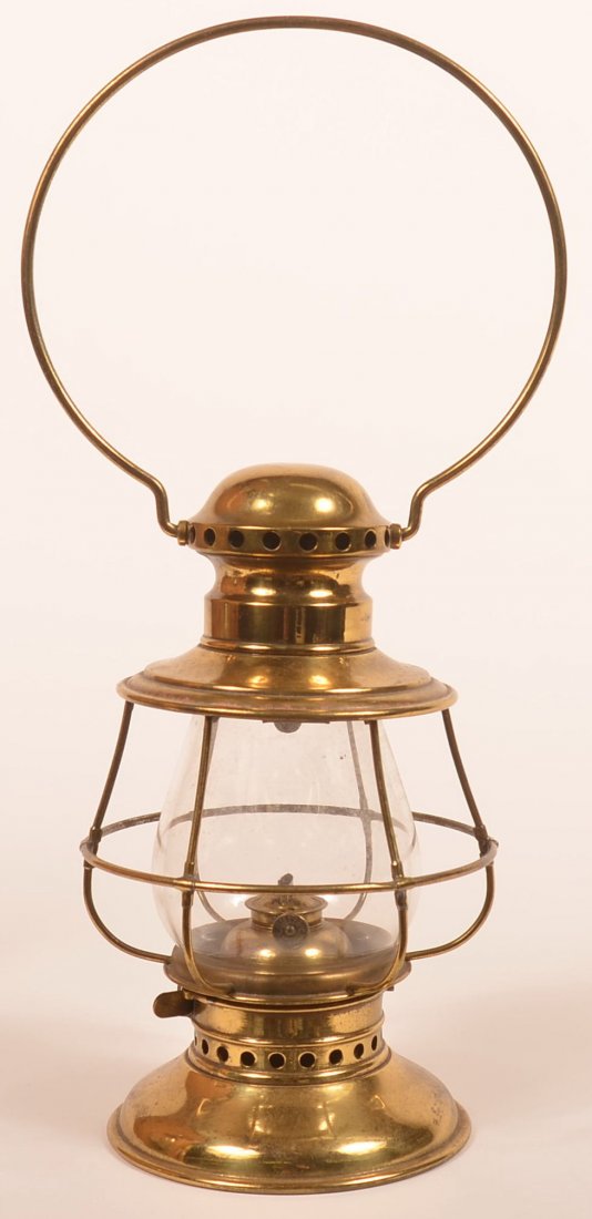 Dietz Brass Railroad Lantern. (1 of 3)