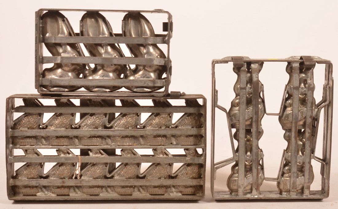 3 Easter Bunny/Rabbit Vintage Chocolate Molds. (1 of 2)